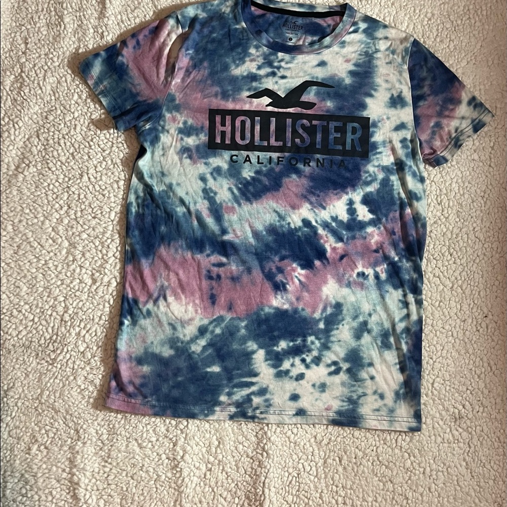 Guys Hollister T-Shirt Size Small